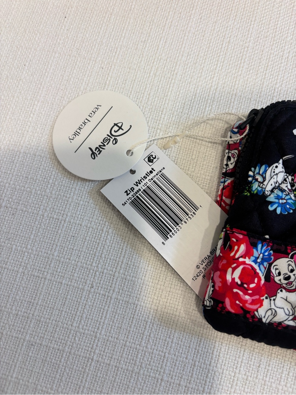 Vera Bradley Black Floral 101 Dalmatians Quilted Wristlet - Picture 5 of 5